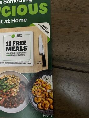 HelloFresh Promotional Card with Knife - Green & White